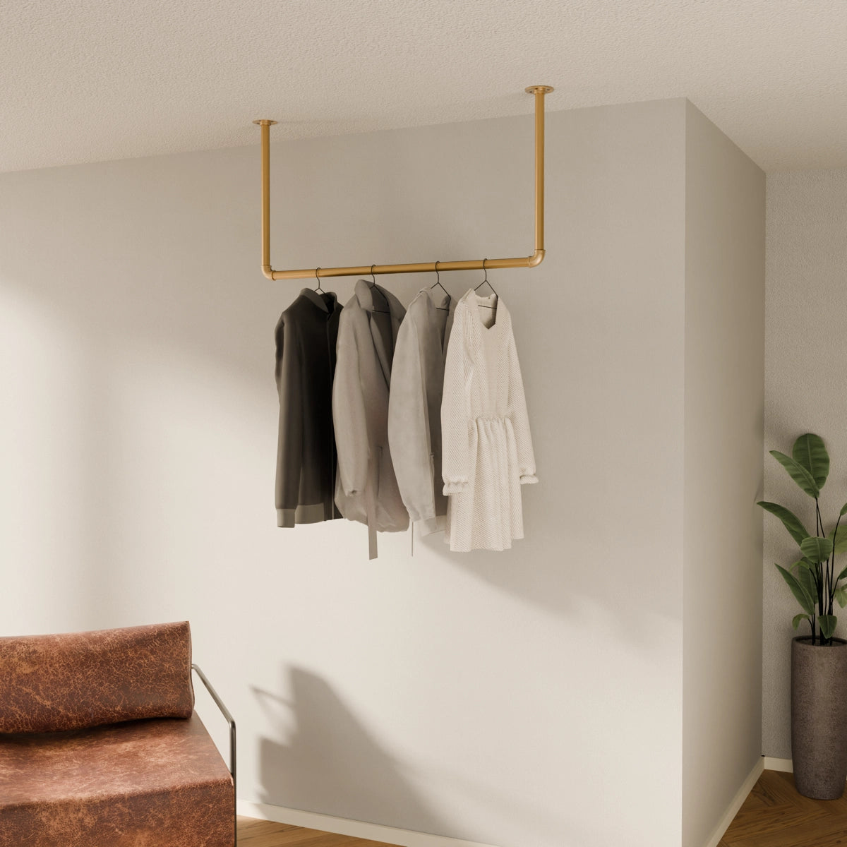 Goldene Garderobe Hang Low Gold